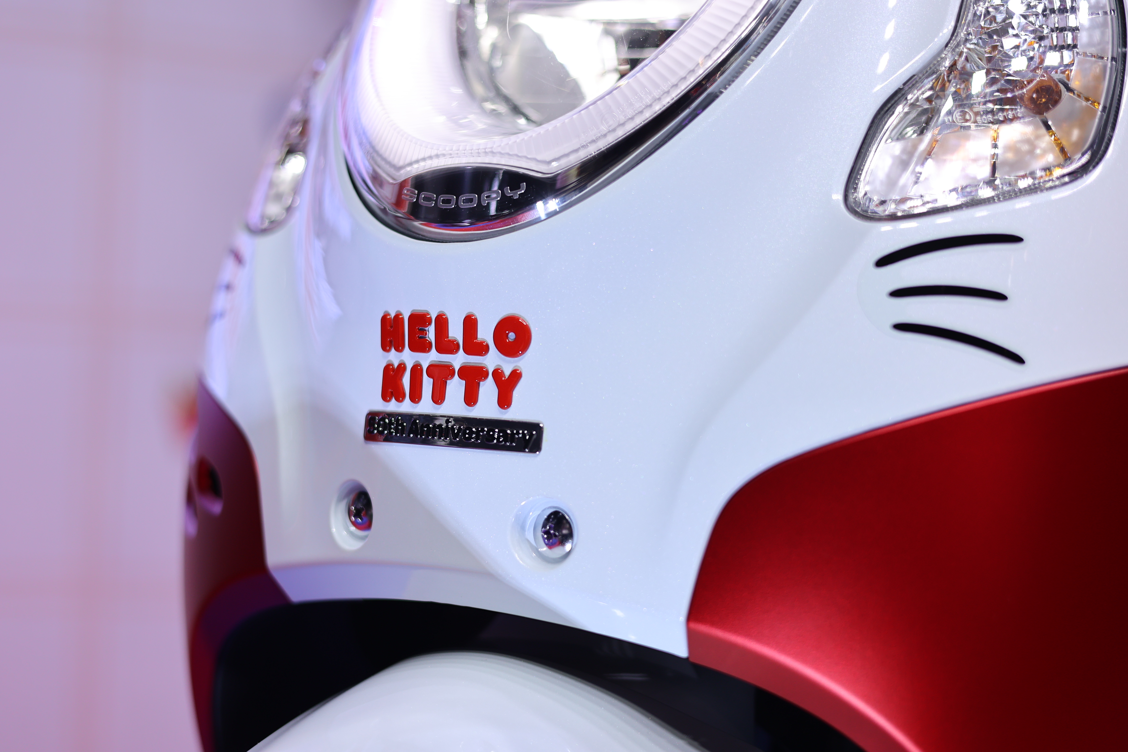 ไทยฮอนด้า เขย่ากระแสตลาดรถเอ.ที. เอาใจคนรุ่นใหม่นำร่อง เปิดตัว 2 รุ่น ‘New Honda FORZA350’ และ ‘Honda Scoopy Hello Kitty Limited Edition’